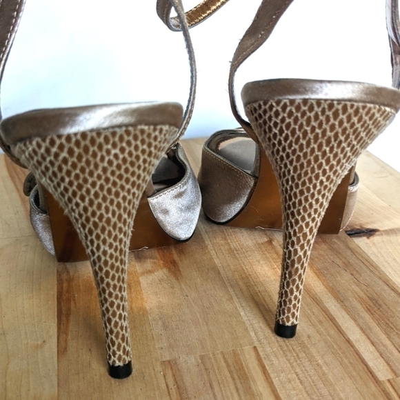 Charles david formal crystal embellished bow peep toe heels 8 - Picture 12 of 13